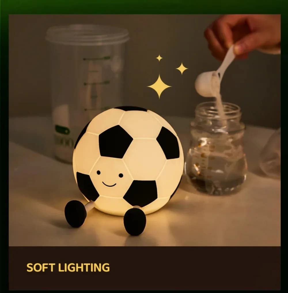 Lumină de noapte din silicon, cu acumulator, în formă de minge de fotbal, RGB reglabilă
