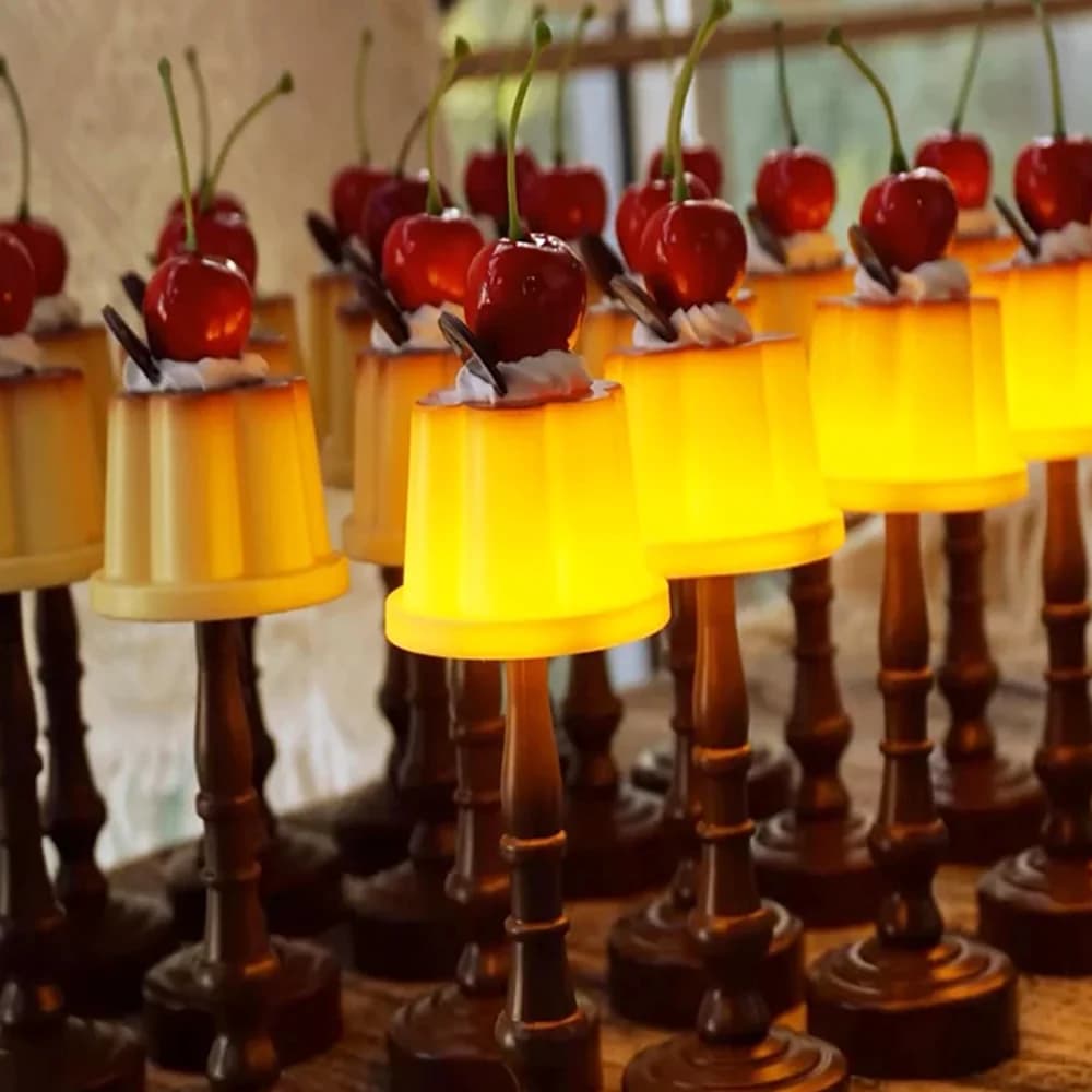 Lampă de birou mini LED în formă de budincă retro